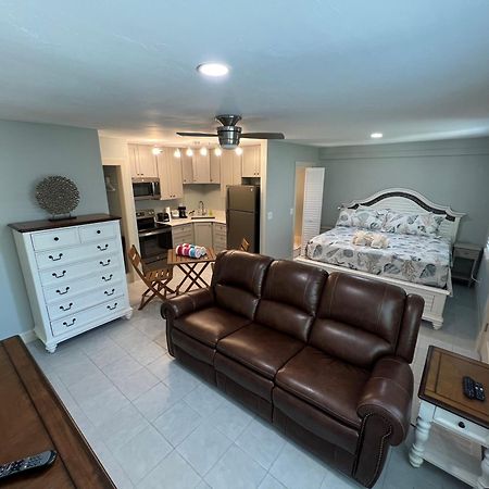 Tarpon Tale Inn Sanibel Kültér fotó